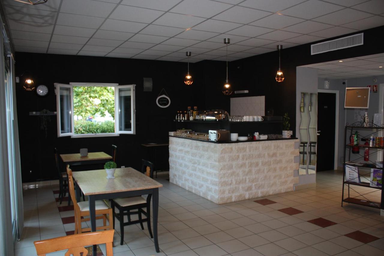 Le Clos Des Medievales Le Thoronet Exterior photo