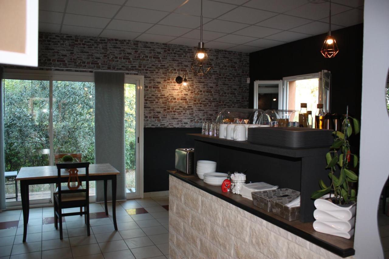 Le Clos Des Medievales Le Thoronet Exterior photo