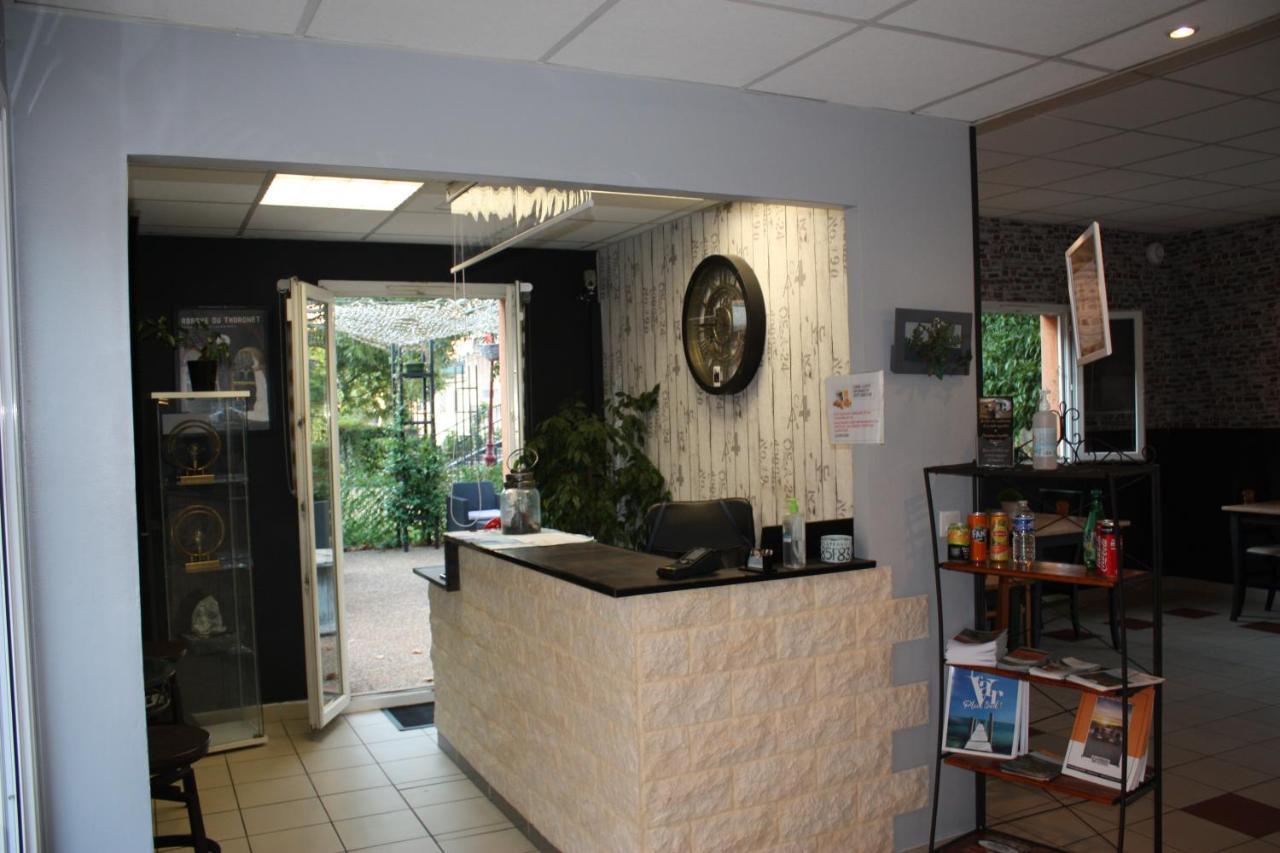 Le Clos Des Medievales Le Thoronet Exterior photo