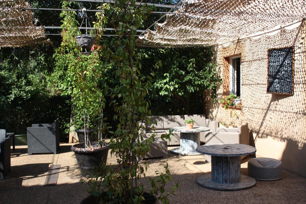 Le Clos Des Medievales Le Thoronet Exterior photo