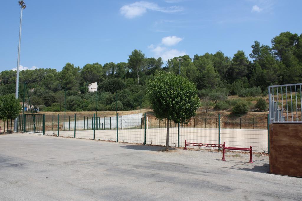 Le Clos Des Medievales Le Thoronet Exterior photo