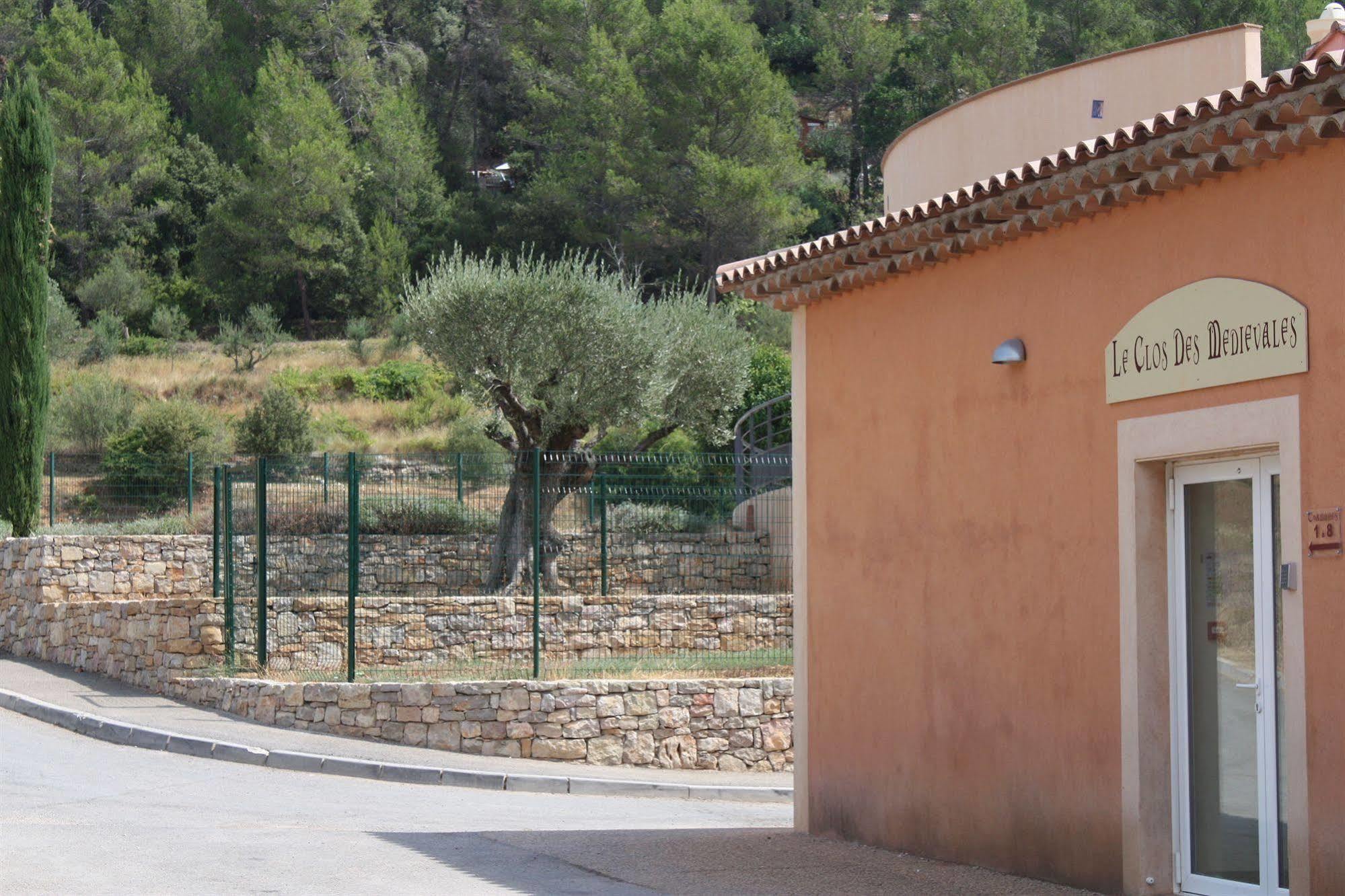 Le Clos Des Medievales Le Thoronet Exterior photo